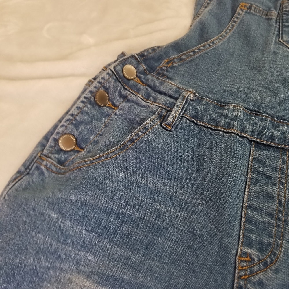 Womens' Overalls - Picture 5 of 8